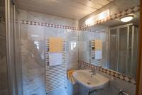 Kúpeľňa v ubytovaní Appartement Pension Strolz