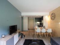 Televízia a/alebo spoločenská miestnosť v ubytovaní Appartement familial 3 pièces pour 8 personnes, proche pistes et commerces - Flaine Forêt - FR-1-687-44