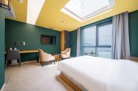 Louis Boutique Hotelにあるベッド