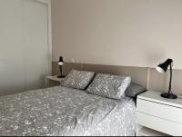 Postel nebo postele na pokoji v ubytování Apartamentos El Piquillo en Cadalso de los Vidrios
