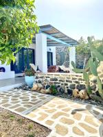 Vonkajšia záhrada v ubytovaní Stelani Villas & Suites