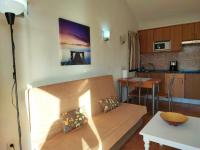 Kuchyňa alebo kuchynka v ubytovaní Bungalow Santa Fe bien ubicado
