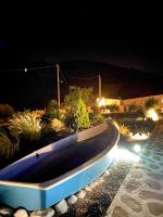 Bazén v ubytovaní Stelani Villas & Suites alebo v jeho blízkosti