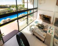 Bazén v ubytování Villa Michaela moderna de súper lujo con piscina y vistas nebo v jeho okolí