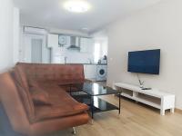 TV a/nebo společenská místnost v ubytování BAJ - Apartamentos en Playa Bajondillo, Torremolinos