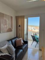 Posezení v ubytování Beautiful 2 Bed Apartment in Peyia Valley, Paphos