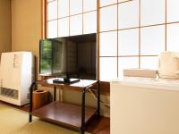 Yamanaka Lake ＲＹＯＺＡＮ - Vacation STAY 32160vにあるキッチンまたは簡易キッチン