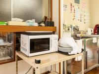 Yamanaka Lake ＲＹＯＺＡＮ - Vacation STAY 32160vにあるキッチンまたは簡易キッチン