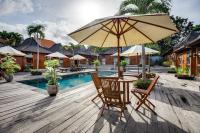 Turtle Villas, Canggu Managed by Manaraの敷地内または近くにあるプール
