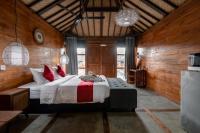 Turtle Villas, Canggu Managed by Manaraにあるベッド