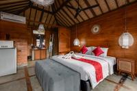 Turtle Villas, Canggu Managed by Manaraにあるベッド