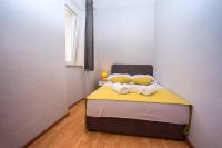Posteľ alebo postele v izbe v ubytovaní Apartment in Gata with terrace, air conditioning, WiFi, washing machine (4893-1)