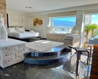 Posedenie v ubytovaní One 360 Skyline Athens Penthouses