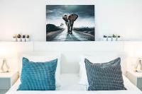 A seating area at SAT2 - Modern 2 bedroom apartment with ocean view