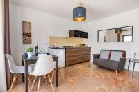 Kuchyňa alebo kuchynka v ubytovaní Playa Marina Eco Bungalow – Arrieta View