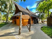 Tòa nhà nơi resort tọa lạc