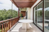 Balkón nebo terasa v ubytování Newly Added El Portillo 2BR Apt