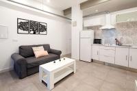Kuchyň nebo kuchyňský kout v ubytování Loft next to calle Betis, best area of Seville-Sevillarooms