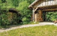 Vonkajšia záhrada v ubytovaní Four-Bedroom Holiday Home In Milakowo