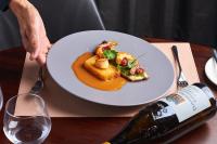 Φαγητό σε αυτό το ξενοδοχείο ή κάπου εκεί κοντά