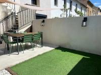 Balkon lub taras w obiekcie Appartement avec climatisation proche du centre