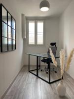 Plan piętra w obiekcie Appartement avec climatisation proche du centre