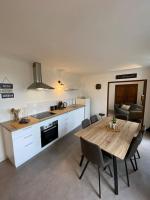 Kuchnia lub aneks kuchenny w obiekcie Studio +++ très agréable en centre ville