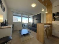 Plan piętra w obiekcie Studio moderne 2 pers, plage à pied, balcon, Wi-Fi, refait à neuf 2022 - La Rochelle - FR-1-246-640