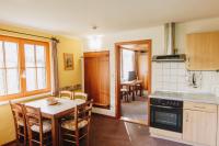 Kuchnia lub aneks kuchenny w obiekcie Haus Blueberry - Baranek Resorts