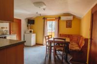 Kuchnia lub aneks kuchenny w obiekcie Haus Blueberry - Baranek Resorts