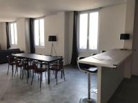Posedenie v ubytovaní Appartement 10 pers face gare SNCF Appart Hotel le Cygne A
