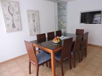 TV a/nebo společenská místnost v ubytování Villa Ventura - Piscina climatizada & Aire acondicionado