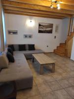 Posedenie v ubytovaní Astradeni luxury apartments Stefanos