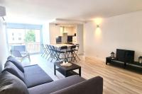 Telewizja i/lub zestaw kina domowego w obiekcie Résidence Anthérieu - Appartements neufs tout confort