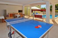 Stolní tenis v ubytování Villa Korcula nebo okolí