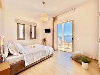 Posteľ alebo postele v izbe v ubytovaní Luxury Villa San George with private pool by DadoVillas
