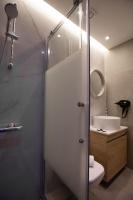 Kúpeľňa v ubytovaní Iconic Athens Suites
