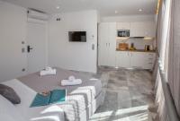Kuchyňa alebo kuchynka v ubytovaní Iconic Athens Suites