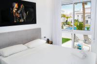 Postel nebo postele na pokoji v ubytování Premium Ferienwohnung: Allegra - Alba - Residential