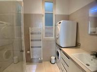 Plan piętra w obiekcie Appartement rue Jean Riouffe à Cannes