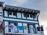 Balkon lub taras w obiekcie LA MARINA amplio apartamento en pleno centro de Hondarribia