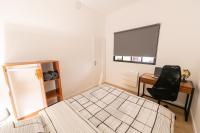 Łóżko lub łóżka w pokoju w obiekcie KASA LOFT CENTRE 2 - WIFI et TV - Confortable et stationnement gratuit à proximité