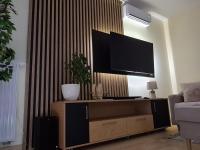 Televízia a/alebo spoločenská miestnosť v ubytovaní Malta Premium Apartment, free parking, self check-in 24h