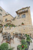 Byggingin sem gistikráin er í