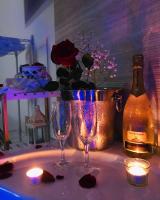 ARTEMIDE "Arco Antico" B&B SUITE SPA italokat is kínál