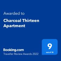 Certifikát, ocenenie alebo iný dokument vystavený v ubytovaní Charcoal Thirteen Apartment