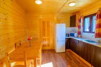 Kuchyň nebo kuchyňský kout v ubytování House with Private Pool (Aries)