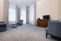 TV a/nebo společenská místnost v ubytování OREA Spa Hotel Bohemia Mariánské Lázně