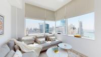 Posezení v ubytování BR Luxe 1 BDR Apartment w/ Balcony & Sea Views