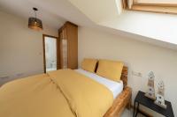 Posteľ alebo postele v izbe v ubytovaní Apartamento Lura de Fisterra Playa de Langosteira en Finisterre con vistas al mar